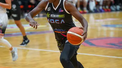 LAS EXPLOSIVAS ROBAN EN LA CUNA