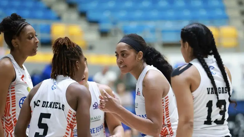 CANGREJERAS SE MANTIENEN INVICTAS Y MONTAÑERAS REGRESAN A LA RUTA GANADORA
