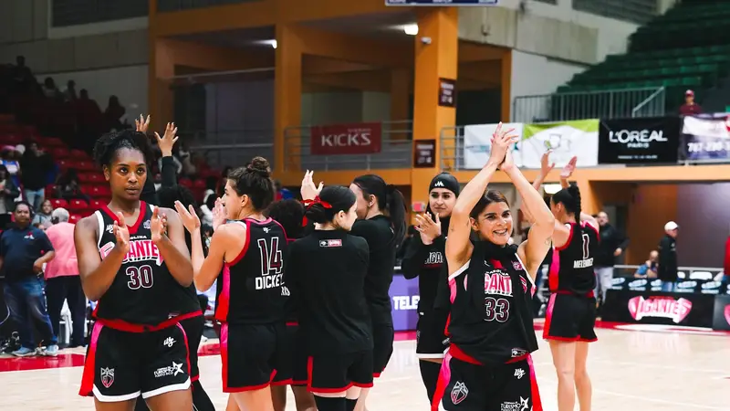 CAROLINA COLOCA LA SERIE FINAL DEL BSNF 2-0
