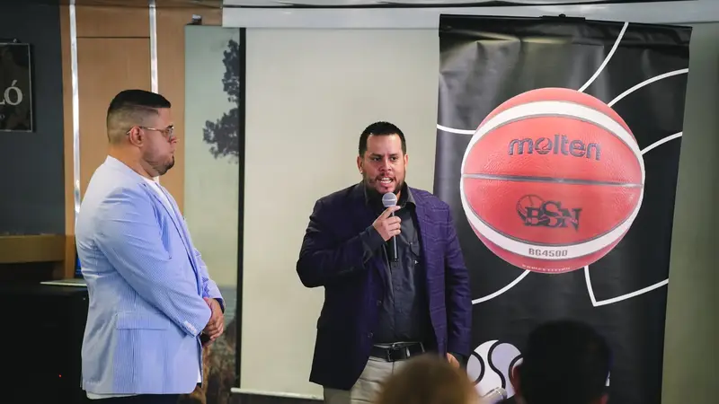 UN TROFEO, DIEZ PRETENDIENTES