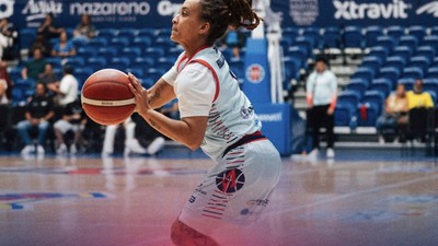 Las Atenienses se consolidan en la primera posición del torneo