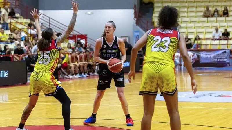 Santurce y Moca triunfan en el inicio de la postemporada del BSNF