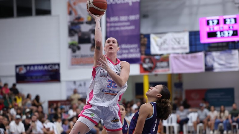 Las Explosivas de Moca defendieron su casa y extendieron la serie final