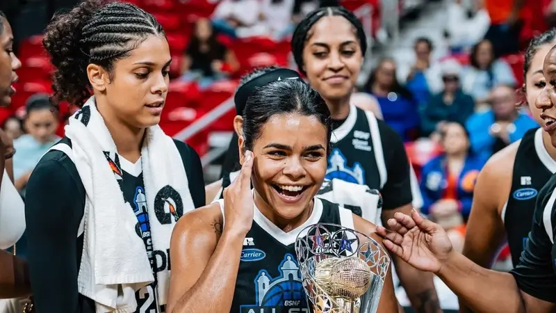 Nina De León es la Más Valiosa del Juego de Estrellas