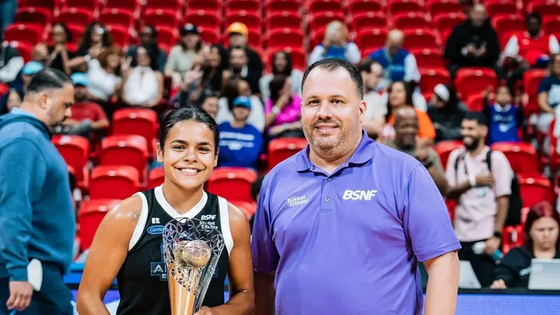 Nina De León es la Más Valiosa del Juego de Estrellas