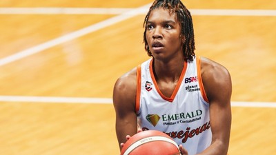 Kamaria McDaniel guía a las Cangrejeras al noveno triunfo consecutivo