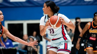 Atenienses y Cangrejeras se llevan el primer juego en sus series de cuartos de final