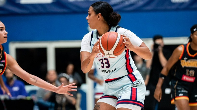 Atenienses y Cangrejeras se llevan el primer juego en sus series de cuartos de final