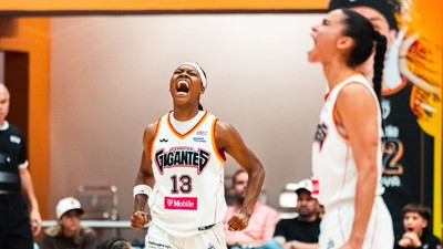 Santurce asegura su pase a la semifinal; Carolina fuerza decisivo ante Manatí