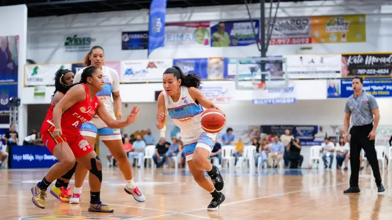 HILLARY MARTÍNEZ ES LA SEXTA JUGADORA DEL AÑO