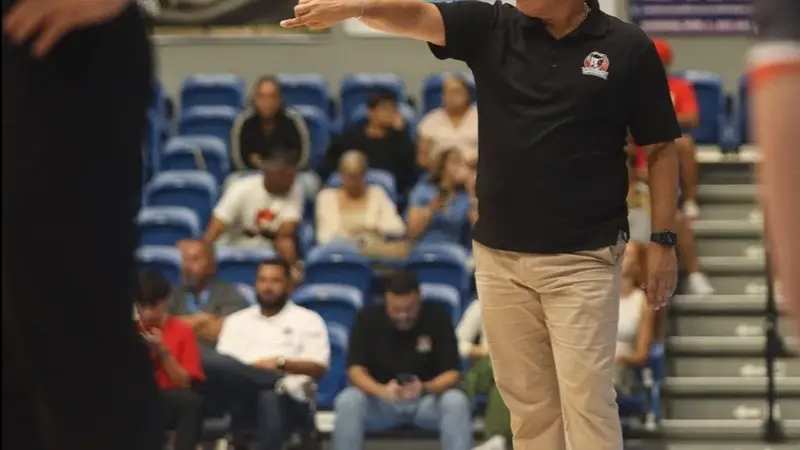 TONY RUIZ ES EL DIRIGENTE DEL AÑO