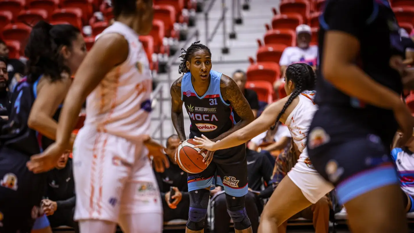 LARES CONSIGUE SU PRIMERA VICTORIA Y MOCA ROBA EN EL CLEMENTE