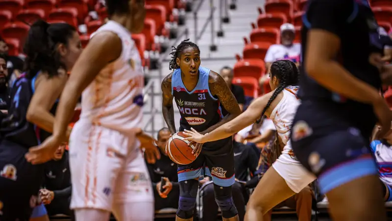 LARES CONSIGUE SU PRIMERA VICTORIA Y MOCA ROBA EN EL CLEMENTE