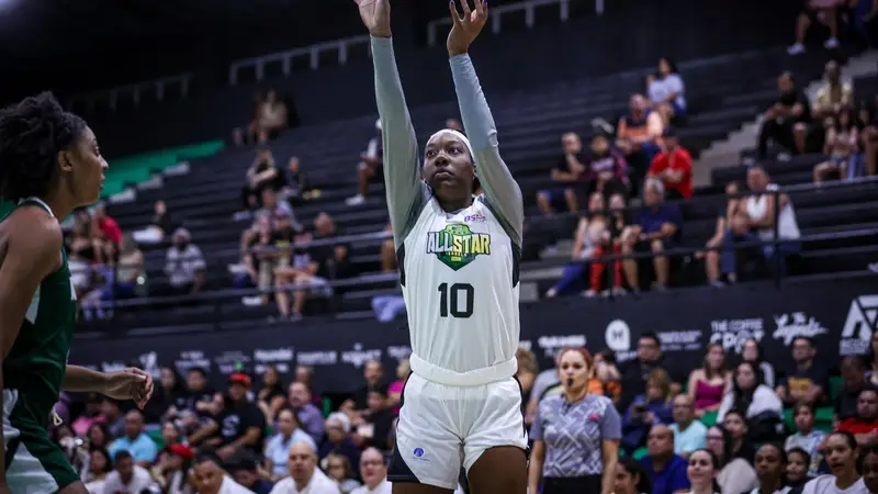 DARIAUNA LEWIS LIDERA AL TEAM ISLA A LA VICTORIA
