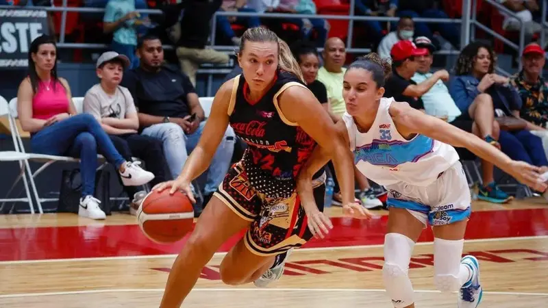 CAROLINA Y MOROVIS DOMINAN LA JORNADA DE HOY