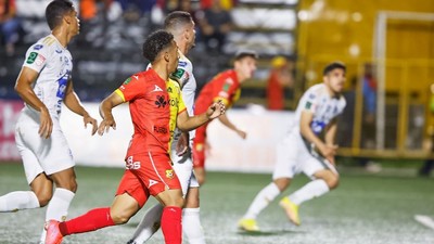 Resumen histórico, Copa Suerox Final Ida